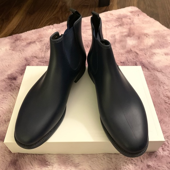 Menghi Shoes - Waterproof Booties in Navy